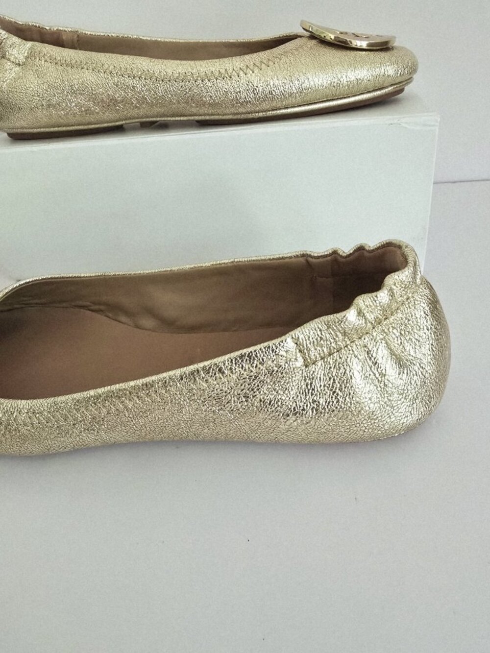 Tory Burch Minnie Travel Ballet Flats 6 Metallic Gold Slip On Leather Shoes - Picture 3 of 12